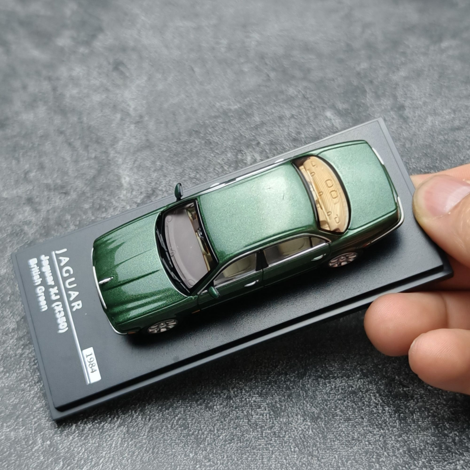 AR BOX - Modelo de Coche de Al - Die Cast Car 1 64 reseña y precio